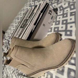 Dolce Vita Booties - Rielle - Light Stone